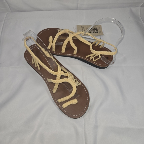 PLAKA - Picture 6 of 6